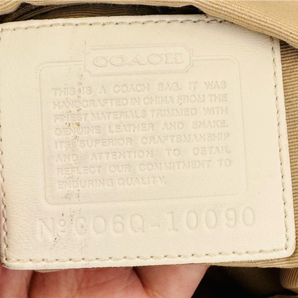 Coach Vintage Soho patchwork crossbody - RARE ! EUC ! - Picture 2 of 7